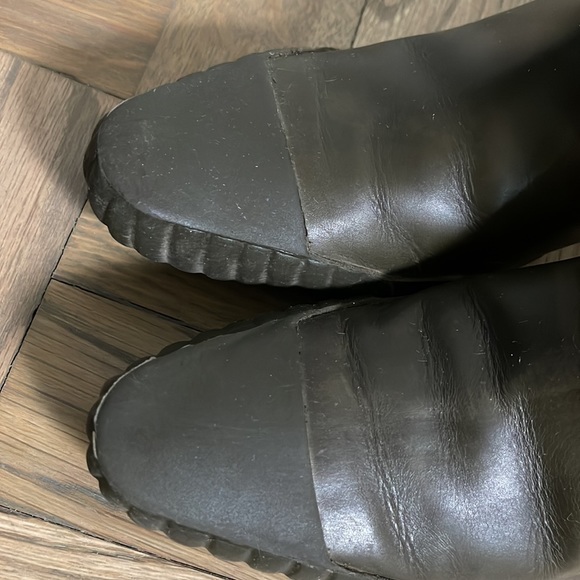 Fendi Khaki olive green bootie high healed Chelsea style size 7 vintage - Picture 3 of 7